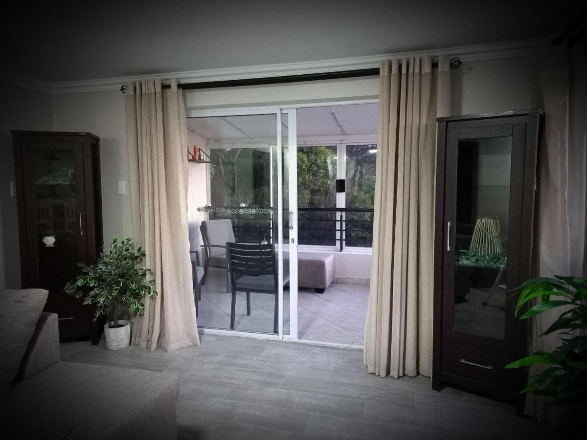 Bay-Side Apartment, Gordon'S Bay Exteriér fotografie